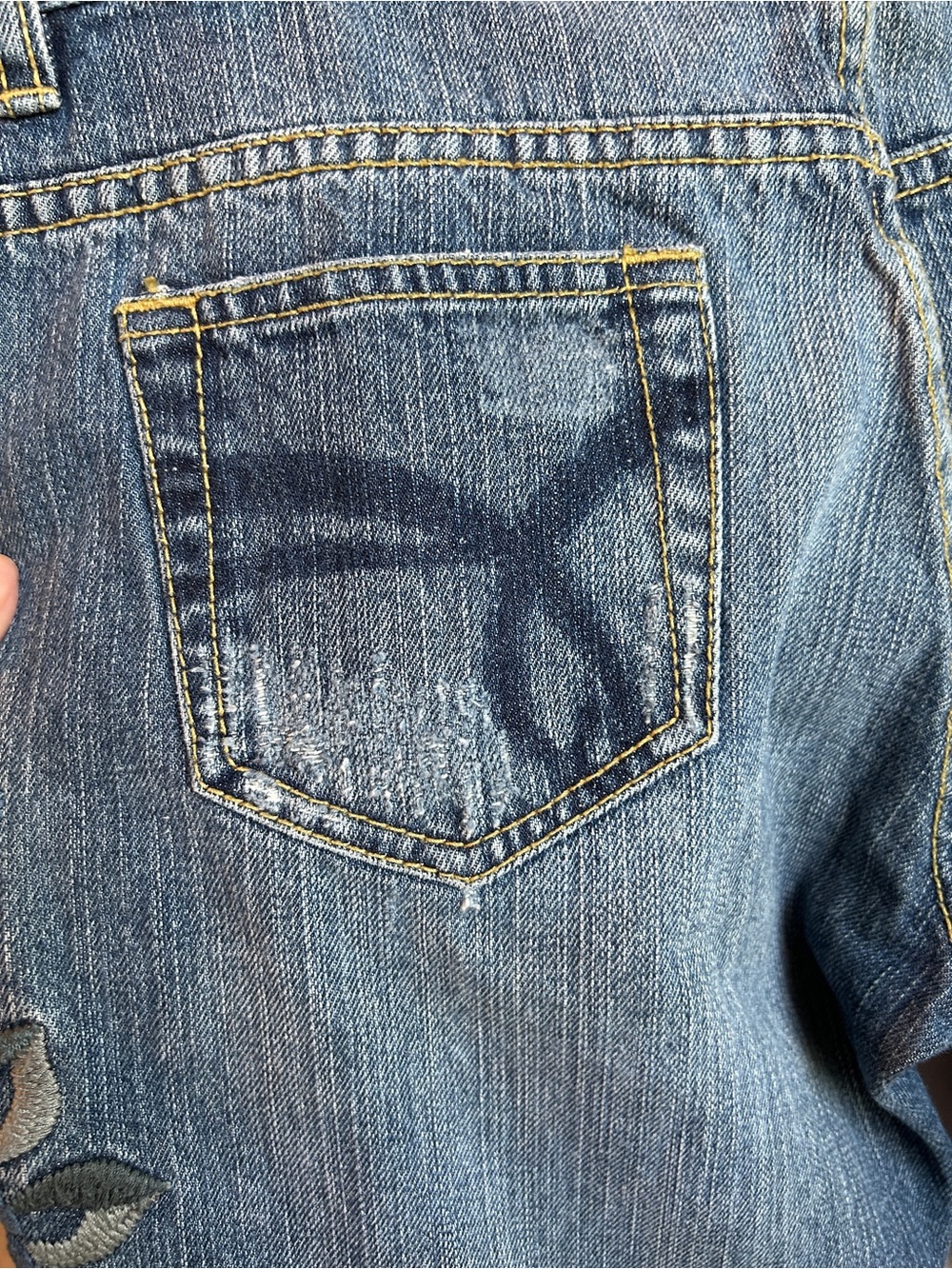 ESPRIT Y2K Distressed Boyfriend Flair Rose Embroidered Dark Blue Jeans Size 6 - Picture 8 of 14